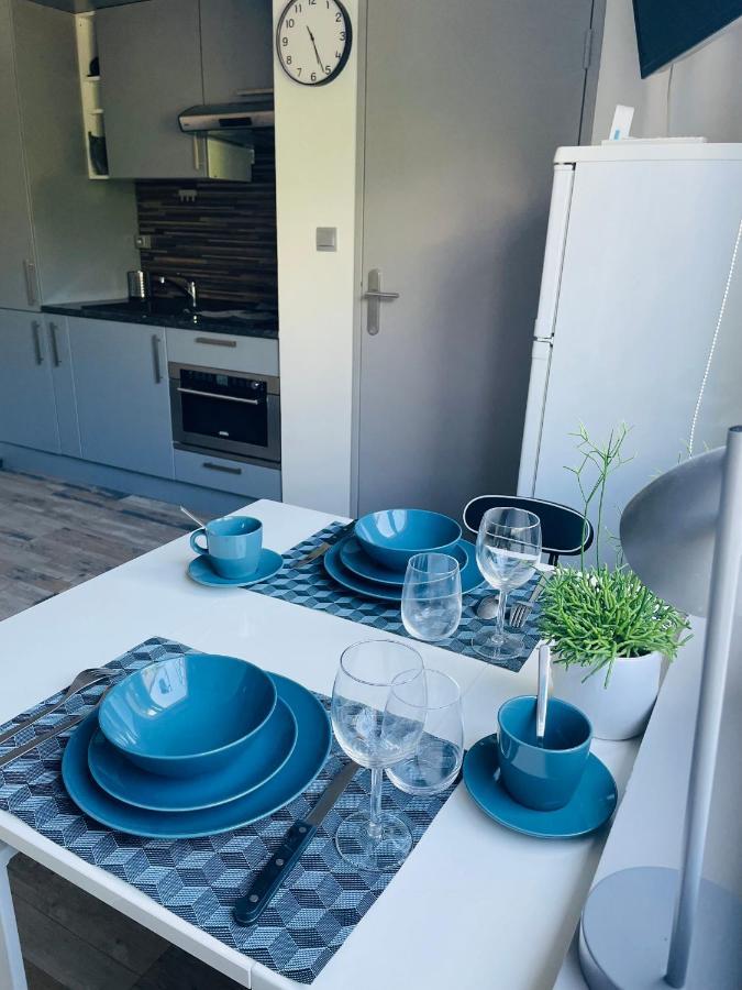 Dnn - Stylish Studio - Free Wifi, Netflix And Parking - Min Away To Basel And Airport - Dishwasher, Washing Machine 생루이 외부 사진