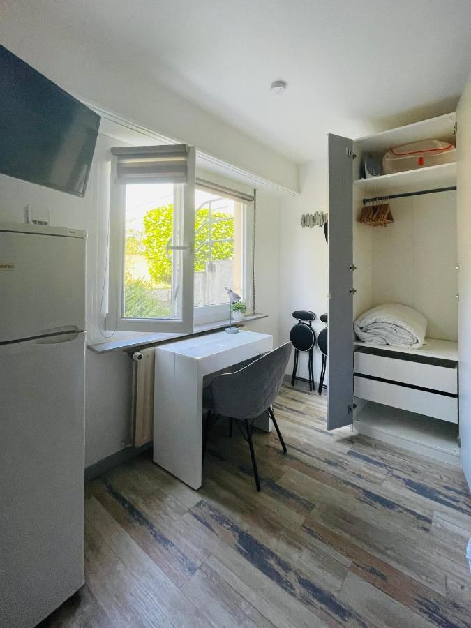 Dnn - Stylish Studio - Free Wifi, Netflix And Parking - Min Away To Basel And Airport - Dishwasher, Washing Machine 생루이 외부 사진